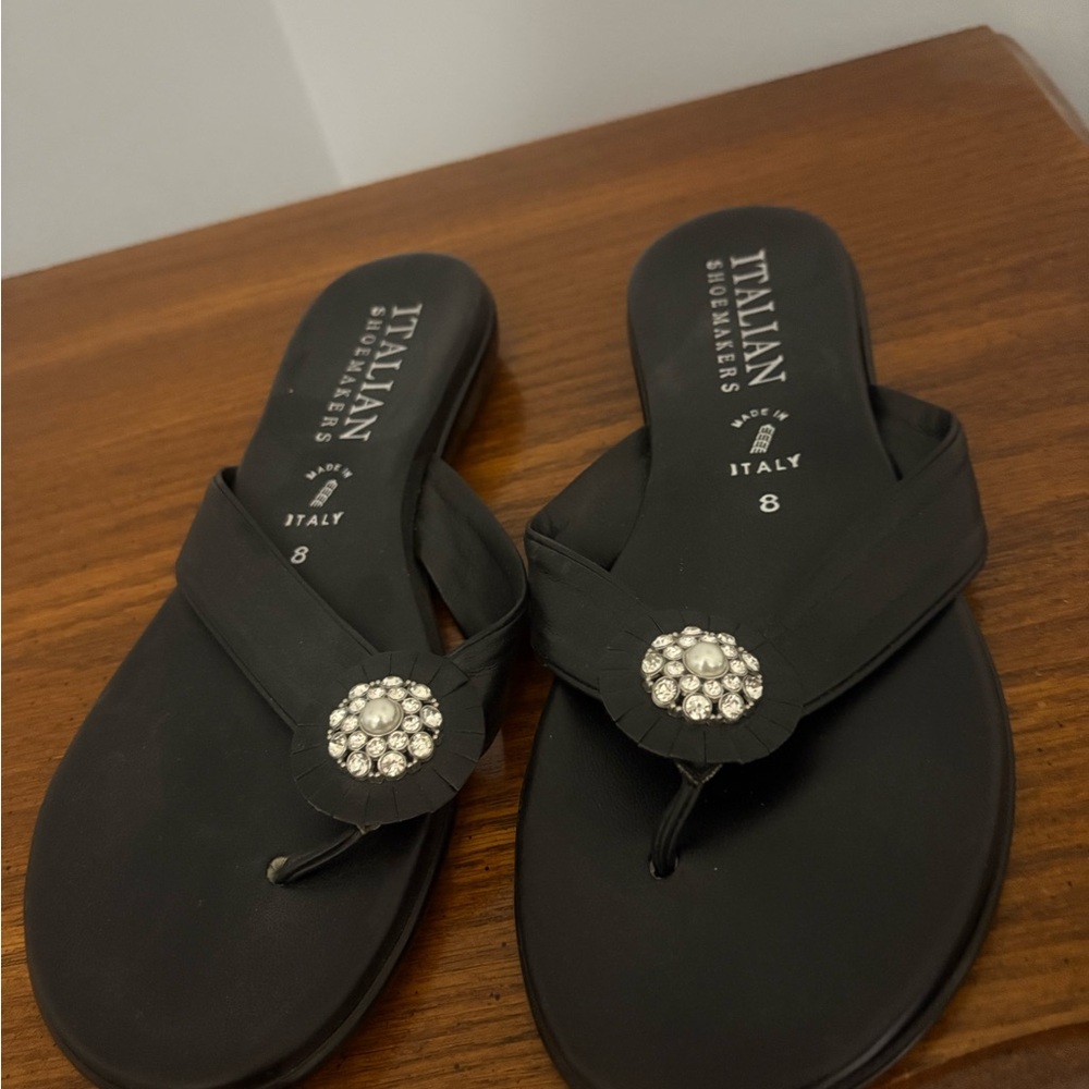 Italian Shoemakers Elegant Black Sandals with Crystal Accents